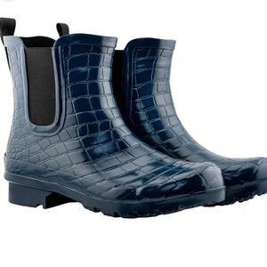 🐊 NIB, Roma Chelsea Navy Croc
Emboss Women's Rain
Boots, size 9